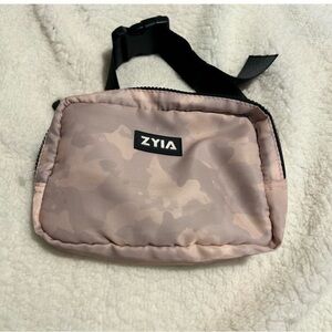 ZYIA Light Pink Camo Belt Bag EUC